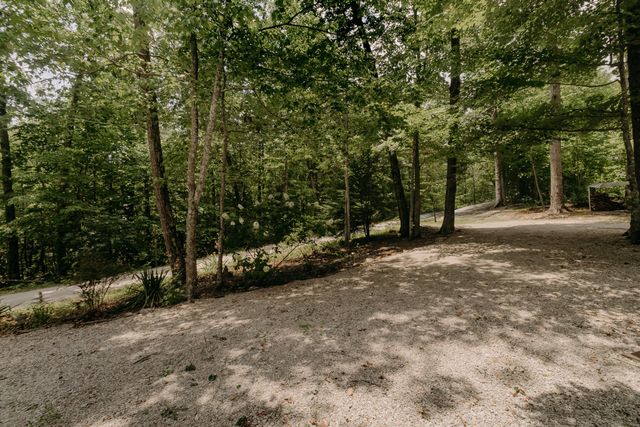 272 Cowboy Lane, Wellington, KY 40387