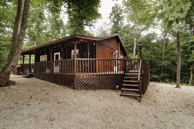 272 Cowboy Lane, Wellington, KY 40387