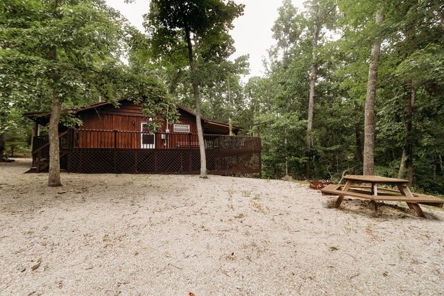 272 Cowboy Lane, Wellington, KY 40387