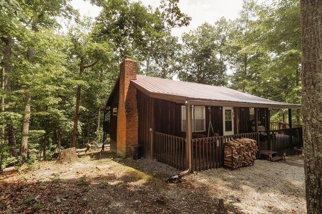 272 Cowboy Lane, Wellington, KY 40387