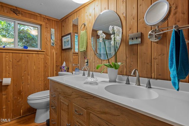 2073 N Pea Ridge Road, Pittsboro, NC 27312