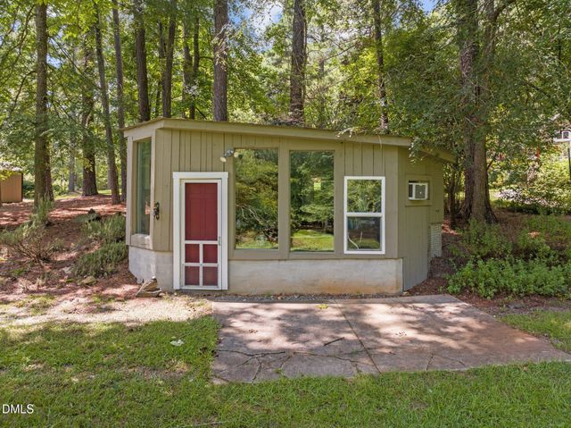 2073 N Pea Ridge Road, Pittsboro, NC 27312