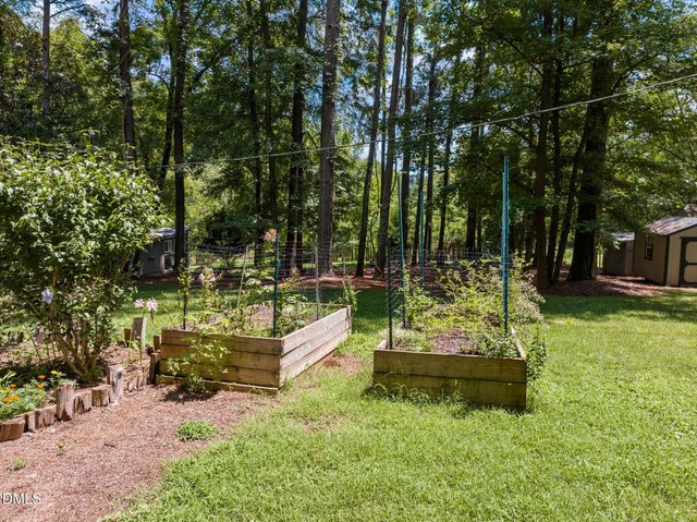 2073 N Pea Ridge Road, Pittsboro, NC 27312