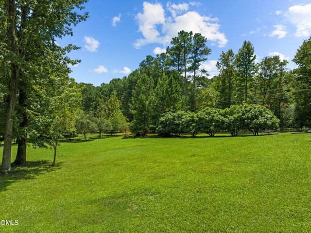 2073 N Pea Ridge Road, Pittsboro, NC 27312