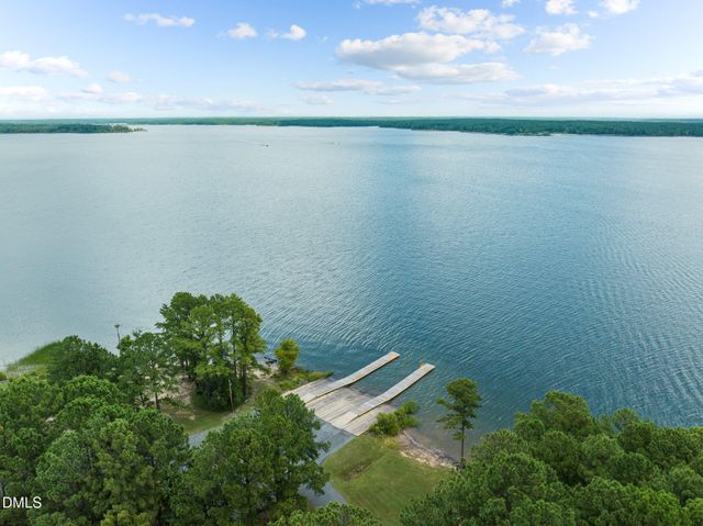 2073 N Pea Ridge Road, Pittsboro, NC 27312