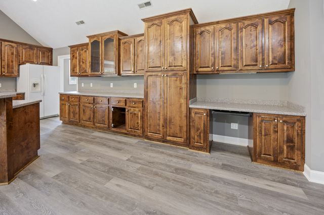 52 Wright Pl, Estill Springs, TN 37330