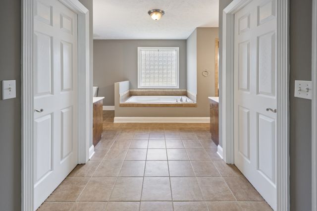 52 Wright Pl, Estill Springs, TN 37330