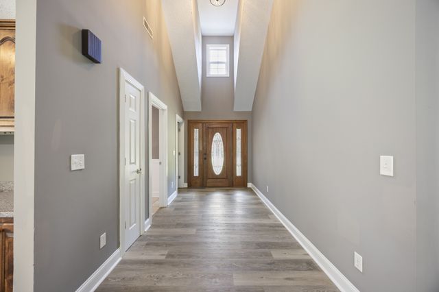 52 Wright Pl, Estill Springs, TN 37330