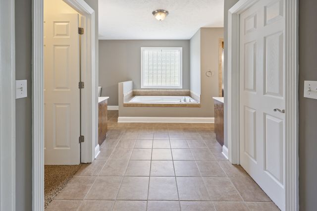 52 Wright Pl, Estill Springs, TN 37330