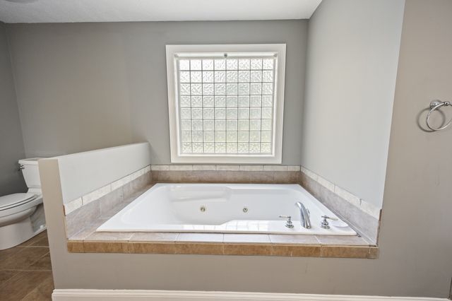 52 Wright Pl, Estill Springs, TN 37330