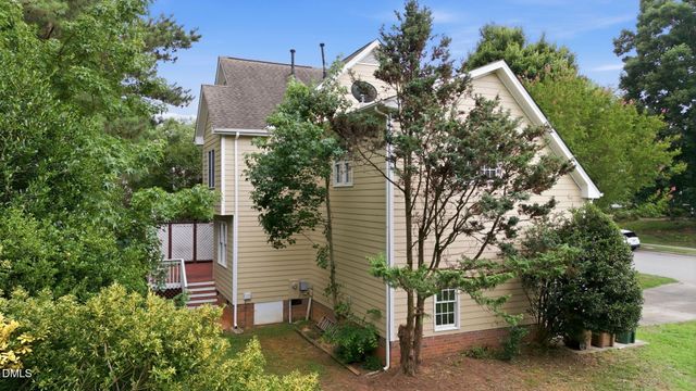 101 Plumtree Way, Cary, NC 27518