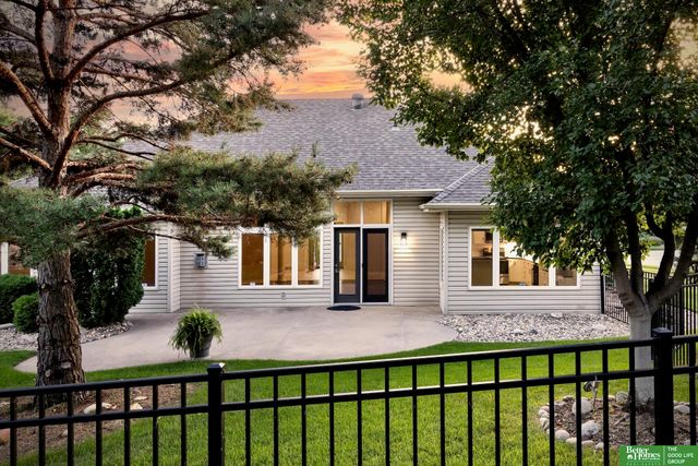 1509 S 190th Plaza, Omaha, NE 68130