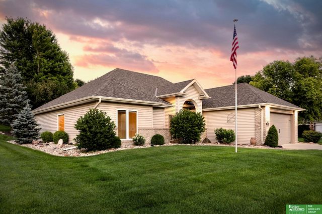 1509 S 190th Plaza, Omaha, NE 68130