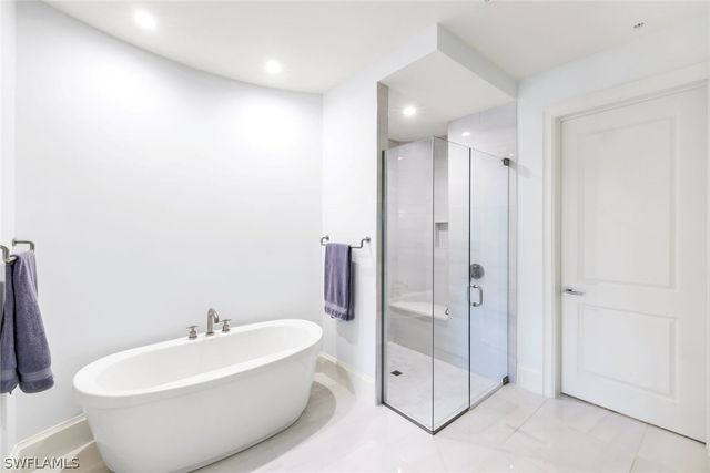 16320 Corsica WAY 102, Naples, FL 34110