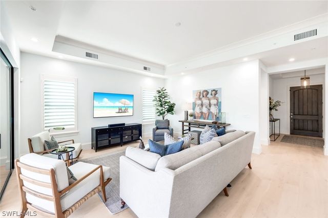 16320 Corsica WAY 102, Naples, FL 34110