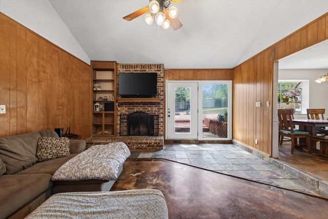 8204 Starnes Road, North Richland Hills, TX 76182