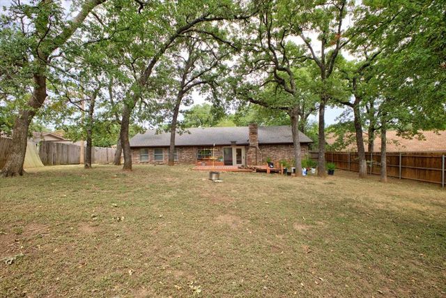 8204 Starnes Road, North Richland Hills, TX 76182