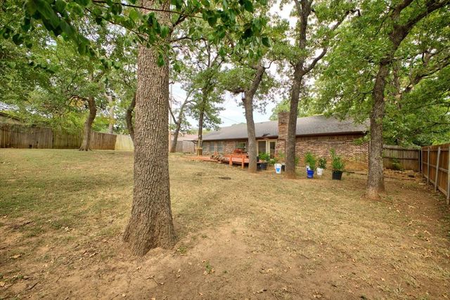 8204 Starnes Road, North Richland Hills, TX 76182