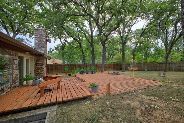 8204 Starnes Road, North Richland Hills, TX 76182