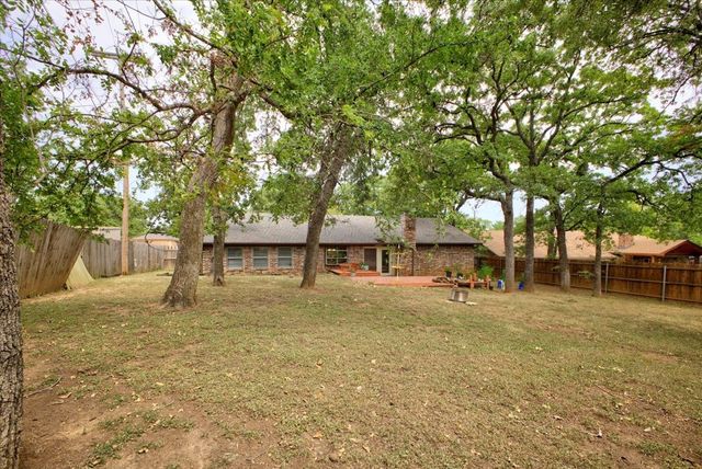 8204 Starnes Road, North Richland Hills, TX 76182