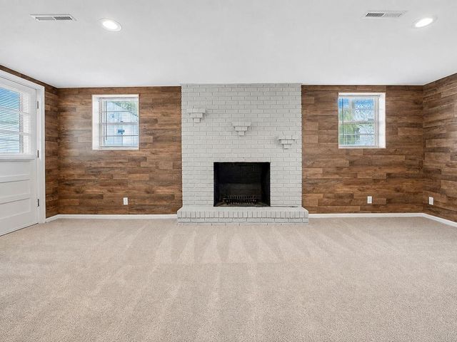 6404 E 133rd Terrace, Grandview, MO 64030