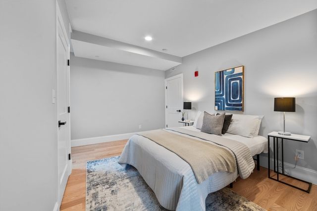 30 Dighton 4, Boston, MA 02135