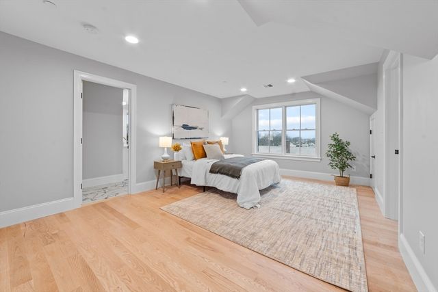 30 Dighton 4, Boston, MA 02135