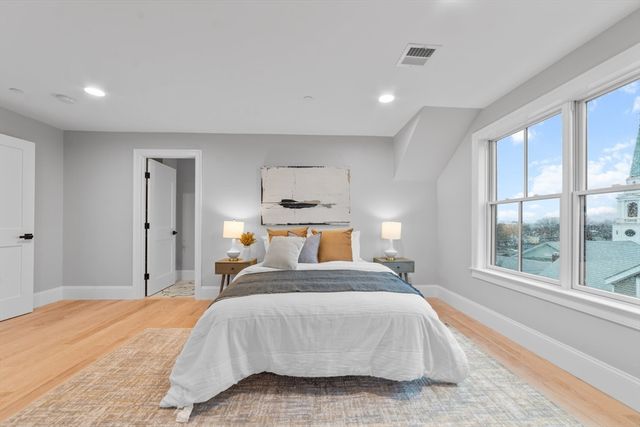 30 Dighton 4, Boston, MA 02135