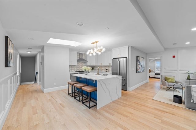 30 Dighton 4, Boston, MA 02135