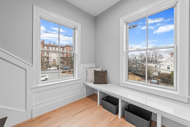 30 Dighton 4, Boston, MA 02135
