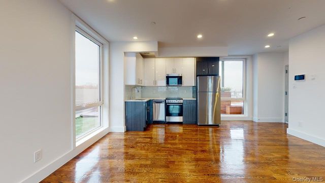 138-28 Queens Boulevard 7A, Briarwood, NY 11435