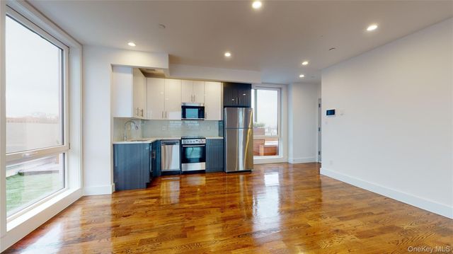 138-28 Queens Boulevard 7A, Briarwood, NY 11435