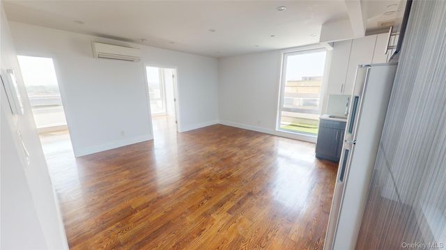 138-28 Queens Boulevard 7A, Briarwood, NY 11435