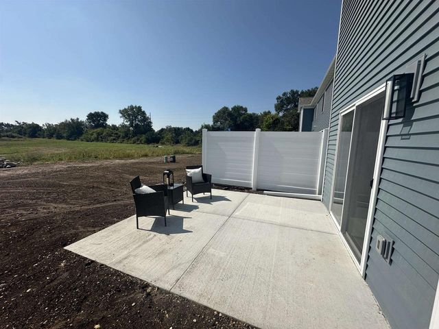 3166 S Bartells Drive, Beloit, WI 53511