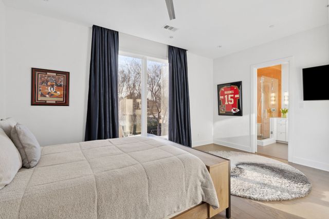 11565 E Ricks Circle, Dallas, TX 75230