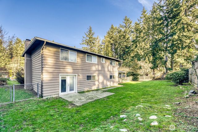 6110 167th Place SW, Lynnwood, WA 98037