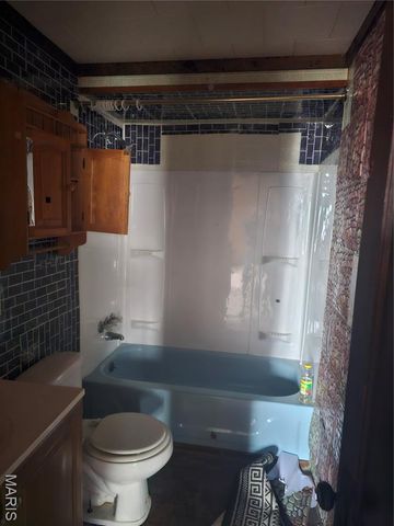 211 Judith Lane, Cahokia, IL 62206