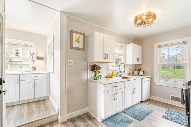 453 Chestnut Street, Valparaiso, IN 46385