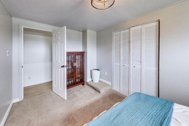 453 Chestnut Street, Valparaiso, IN 46385