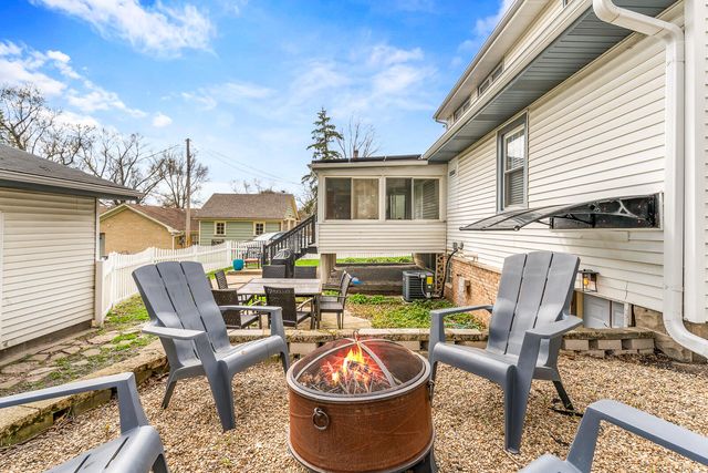 453 Chestnut Street, Valparaiso, IN 46385