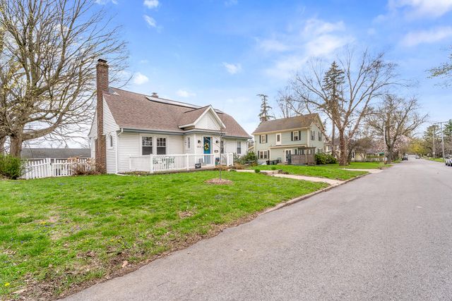 453 Chestnut Street, Valparaiso, IN 46385