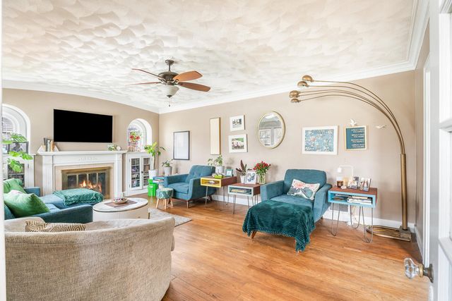 453 Chestnut Street, Valparaiso, IN 46385