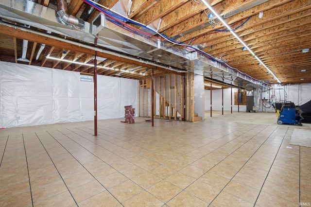 68680 Lake Trail, Bremen, IN 46506