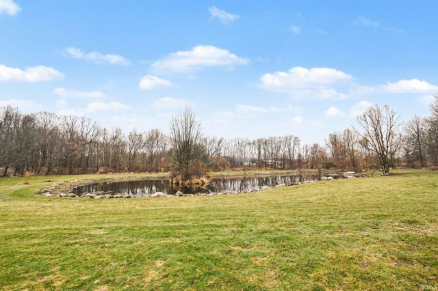 68680 Lake Trail, Bremen, IN 46506