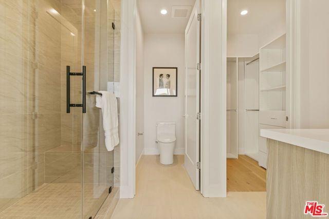 3222 S Barrington Avenue, Los Angeles, CA 90066