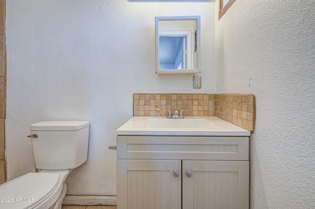 7922 W EARLL Drive, Phoenix, AZ 85033