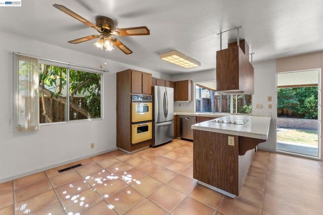 5359 Pecan Blossom Dr, San Jose, CA 95123