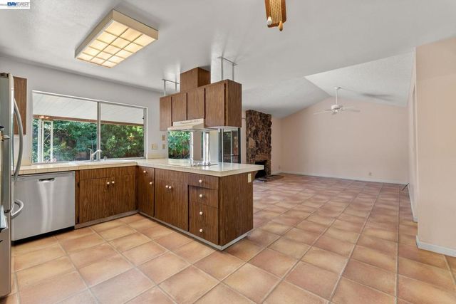 5359 Pecan Blossom Dr, San Jose, CA 95123