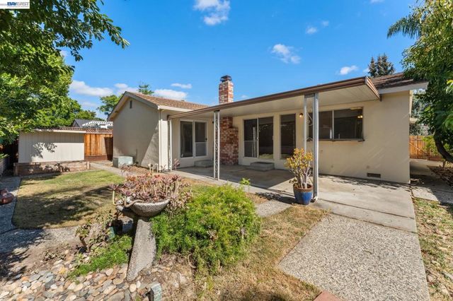 5359 Pecan Blossom Dr, San Jose, CA 95123