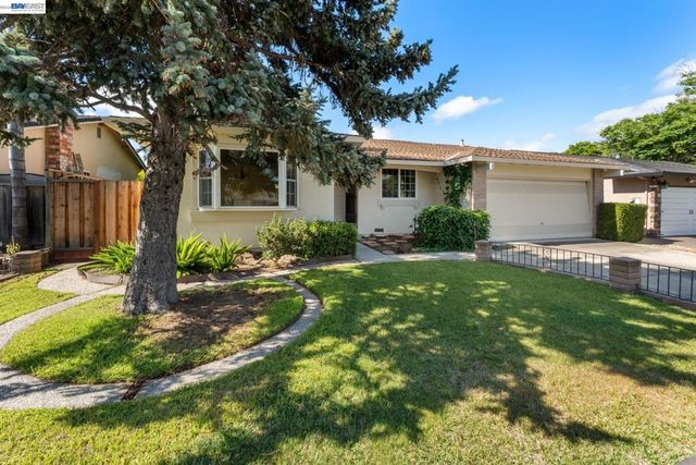 5359 Pecan Blossom Dr, San Jose, CA 95123